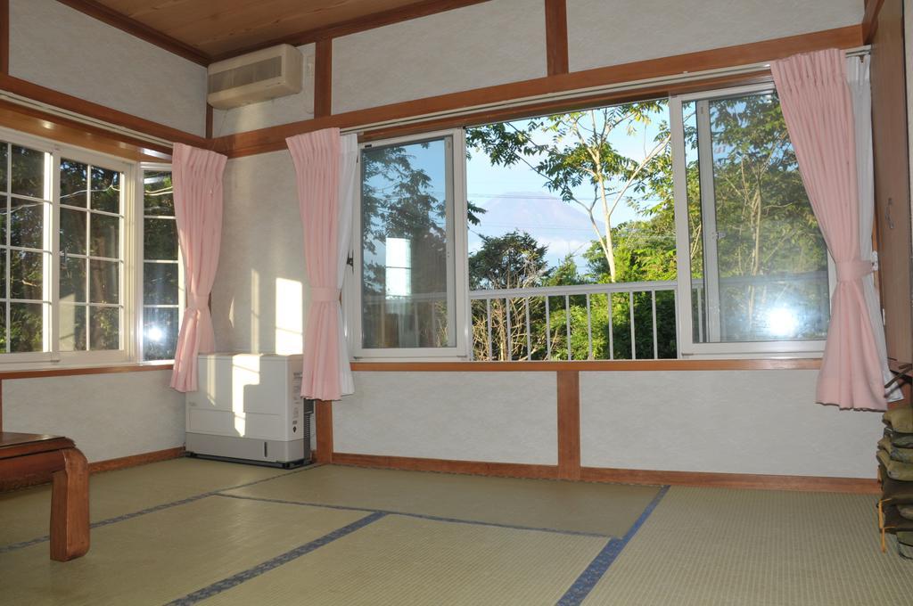Inn Yamanami Yamanakako Ngoại thất bức ảnh